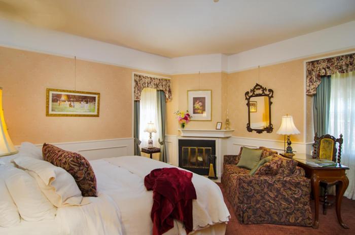 Hotel Madrona Manor à Healdsburg Extérieur photo