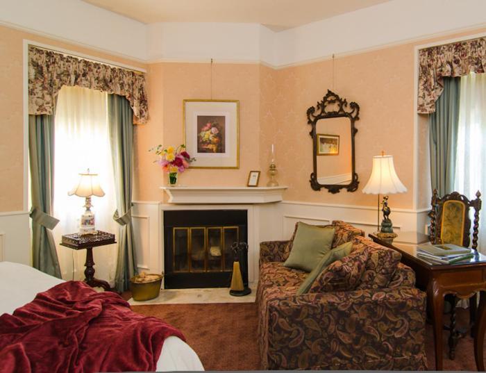 Hotel Madrona Manor à Healdsburg Extérieur photo
