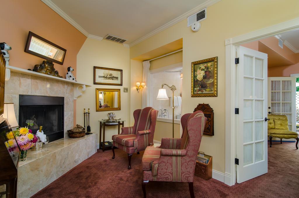 Hotel Madrona Manor à Healdsburg Extérieur photo
