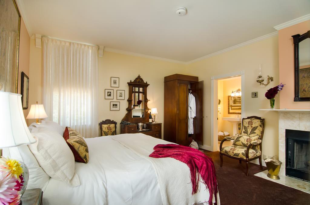 Hotel Madrona Manor à Healdsburg Extérieur photo