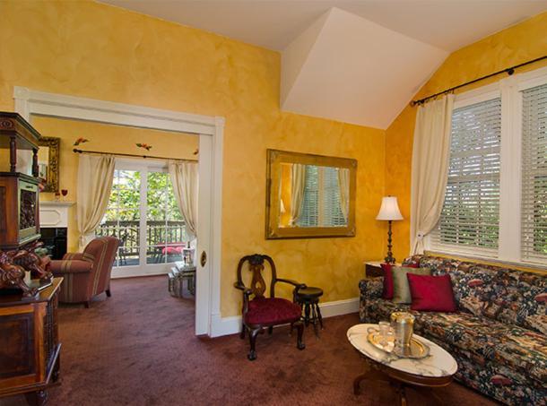 Hotel Madrona Manor à Healdsburg Extérieur photo